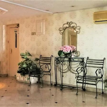 Nuzha Hotel Apartments Маскат Екстер'єр фото
