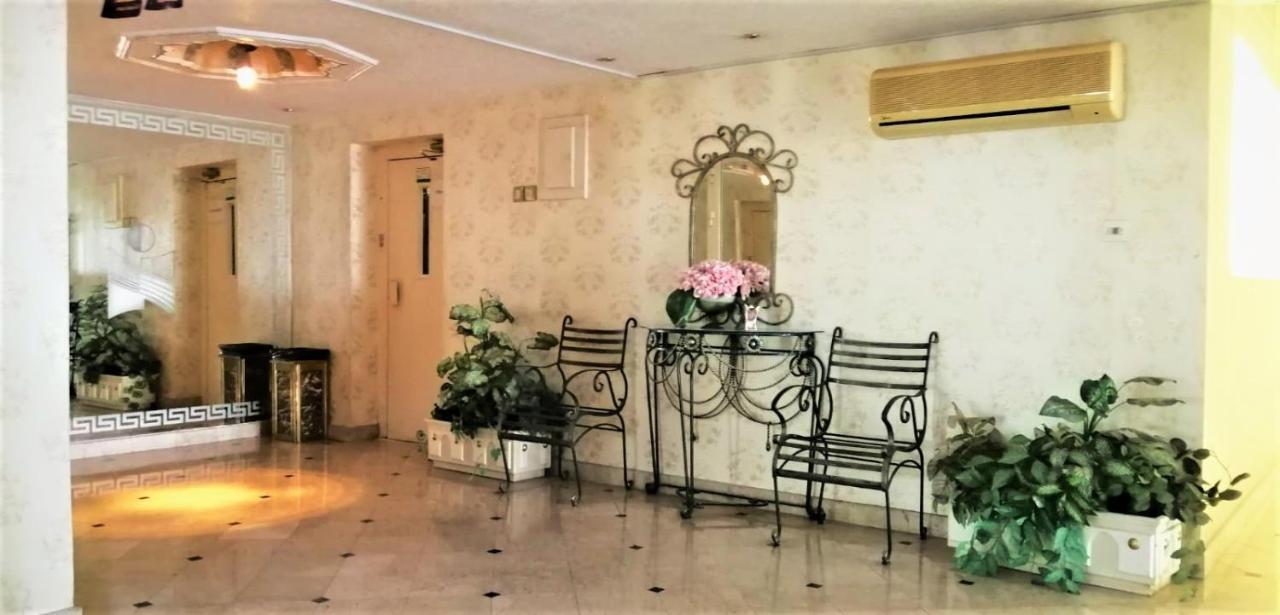 Nuzha Hotel Apartments Маскат Екстер'єр фото
