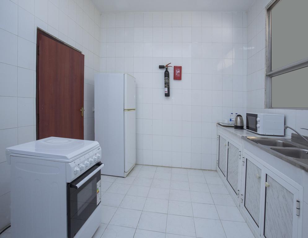 Nuzha Hotel Apartments Маскат Екстер'єр фото