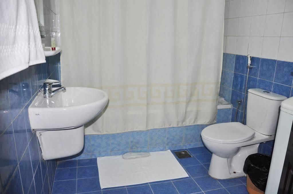 Nuzha Hotel Apartments Маскат Екстер'єр фото