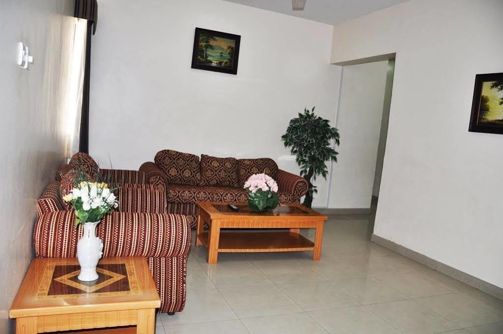 Nuzha Hotel Apartments Маскат Екстер'єр фото